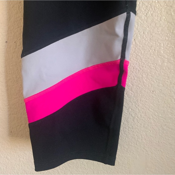 Plus Size Torrid Active Leggings - Picture 4 of 6